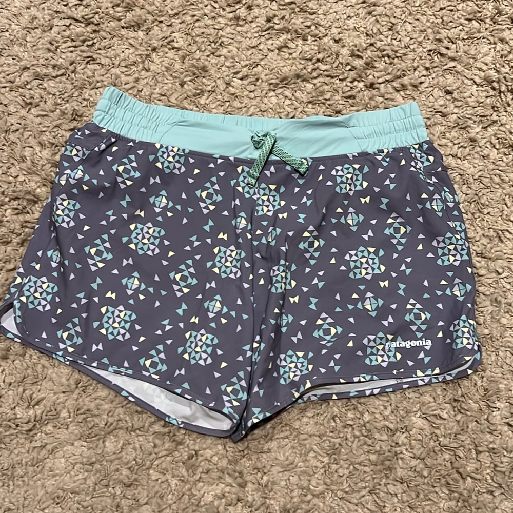 Women's Patagonia Gray Patterned Shorts Small